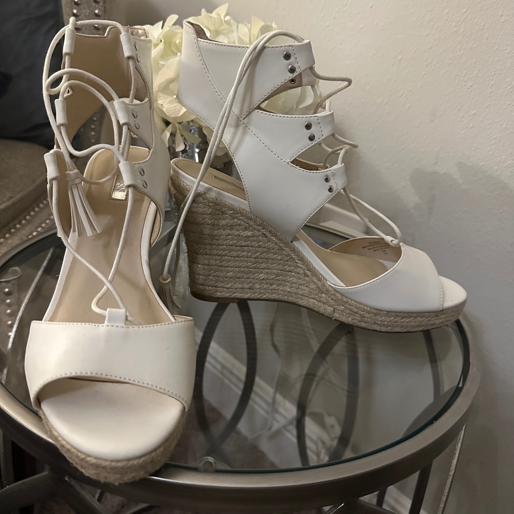 Wedge heels